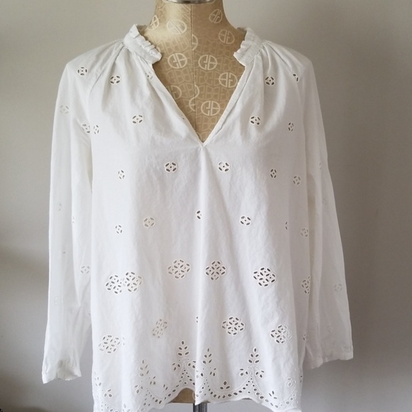 Madewell Tops - EUC Madewell White Eyelet Popover Blouse